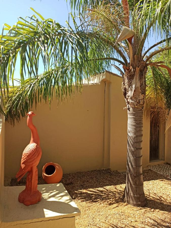 Bed and Breakfast Quinta Pereiro Tropic Garden, Algarve Moncarapacho Zewnętrze zdjęcie